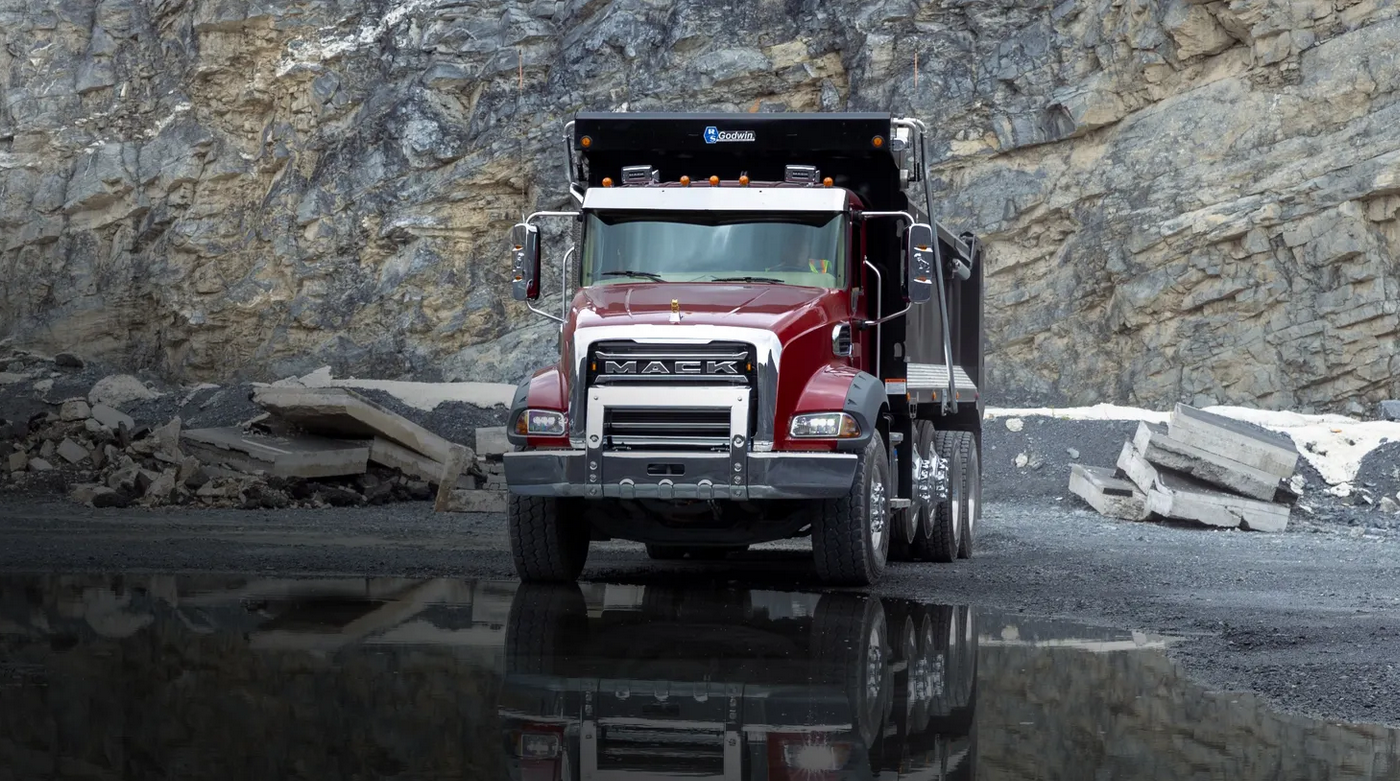 Explore Top-Quality Used Commercial Trucks in Windsor